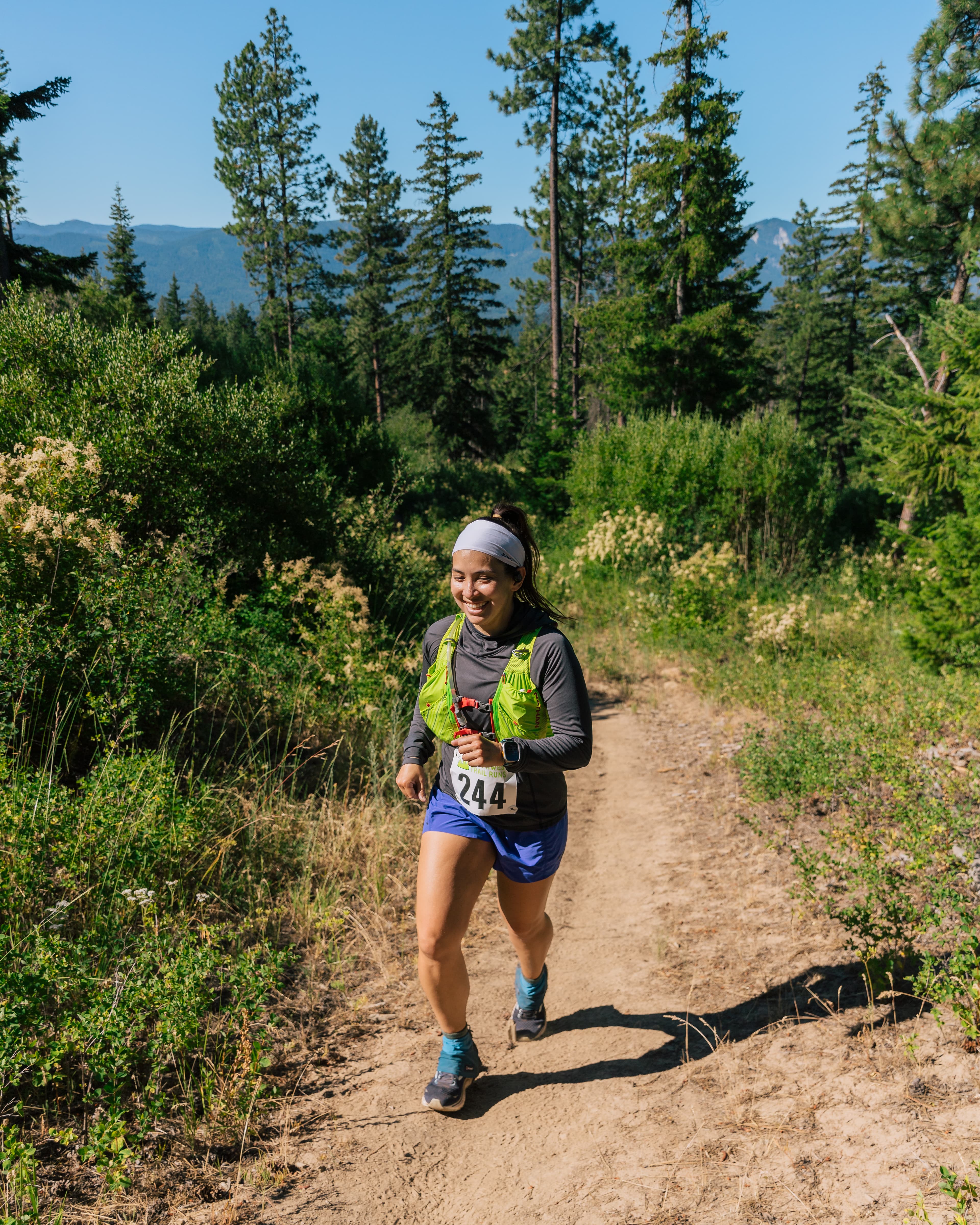 Sara trail running
